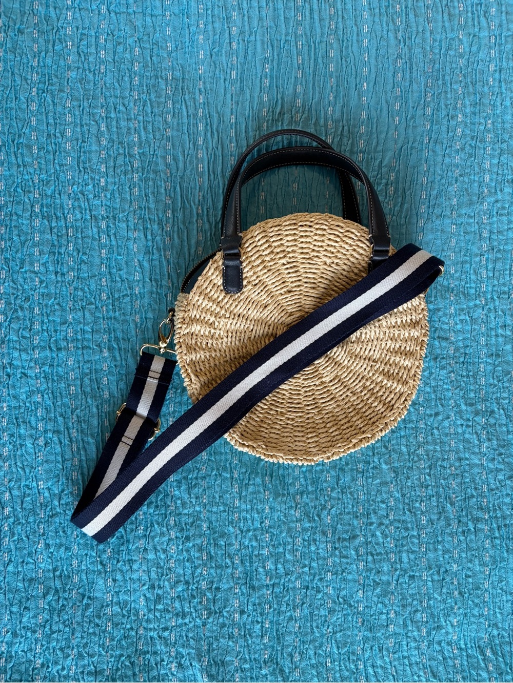 Talbots Rattan Circle Crossbody Bag w Navy Stripe Strap